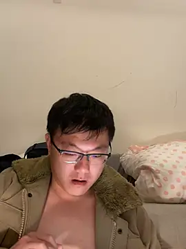 Snapshot of YoY-man chatting on 01.12.25 YoY-man online show from 01.12.25