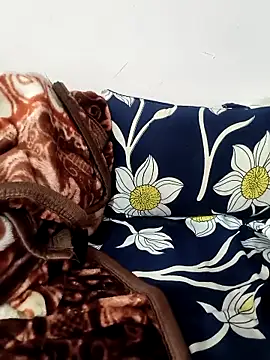 Snapshot of beautiful_himanshi2 chatting on 12.14.25 beautiful himanshi2 online show from 12.14.25