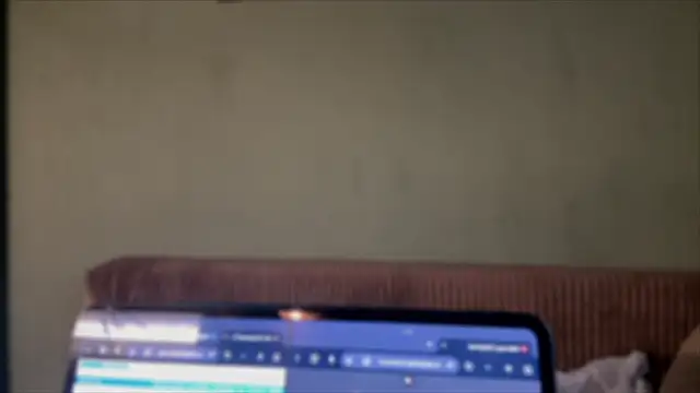 courteous raspberrry online show from 10.10.25