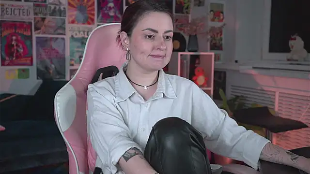 Lana  May online show from 01.31.25