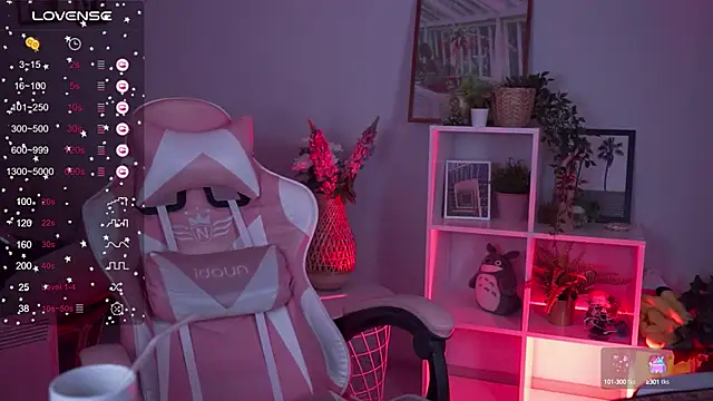 Lana  May online show from 02.08.25