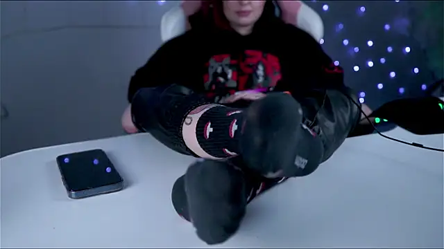 Lana  May online show from 02.13.25