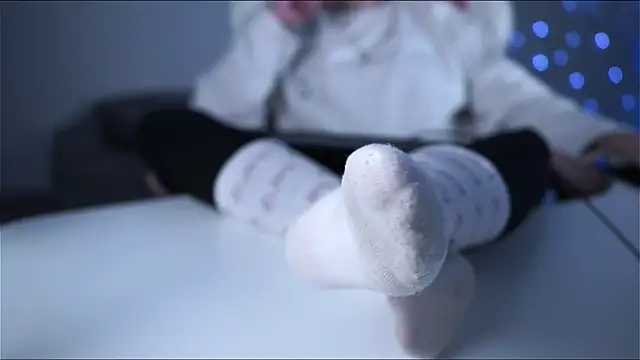 Lana  May online show from 03.09.25