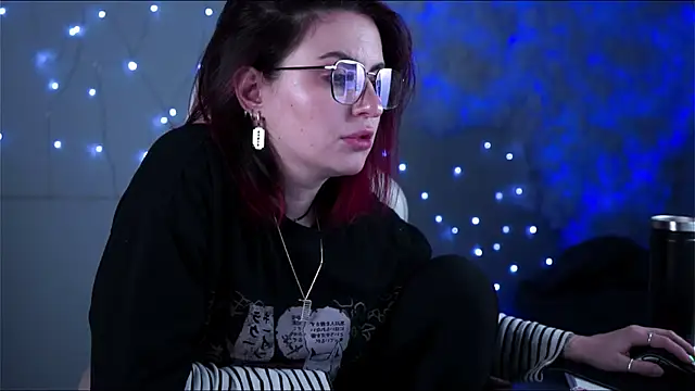 Lana  May online show from 03.12.25