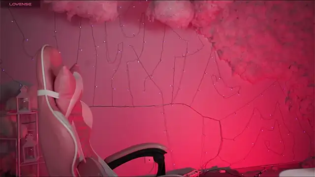 Lana  May online show from 03.21.25