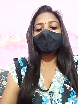Snapshot of Simran-Simran chatting on 12.14.24 Simran-Simran online show from 12.14.24