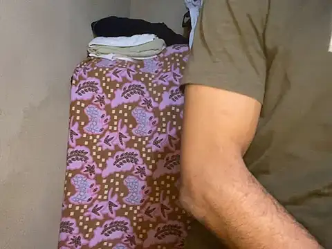 Snapshot of GaaTto chatting on 03.13.25 GaaTto online show from 03.13.25