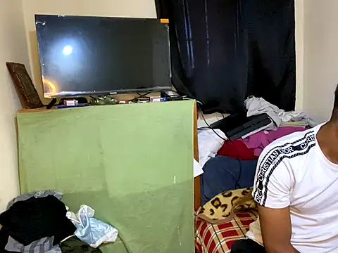 Snapshot of GaaTto chatting on 10.01.25 GaaTto online show from 10.01.25