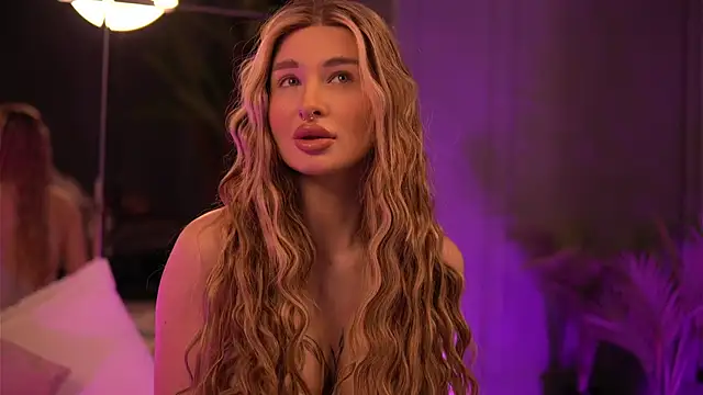 AvaShayy online show from 03.04.25