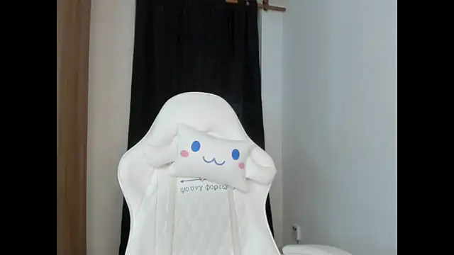meganthompsonn22 online show from 07.10.26