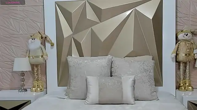 PassionMacoll online show from 12.08.24