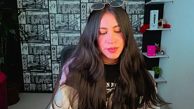 EmiGomez  online show from 06.22.26