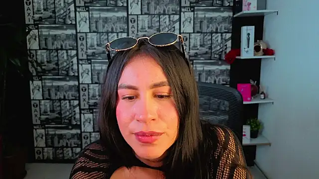 EmiGomez  online show from 06.22.26