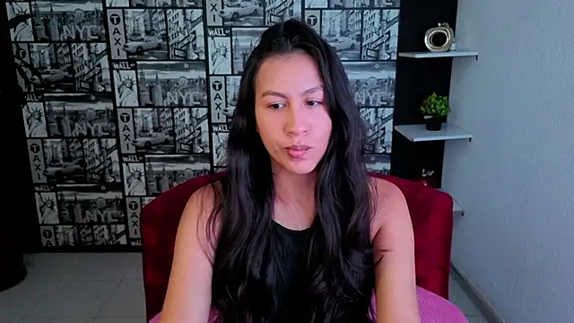 EmiGomez  online show from 07.09.26