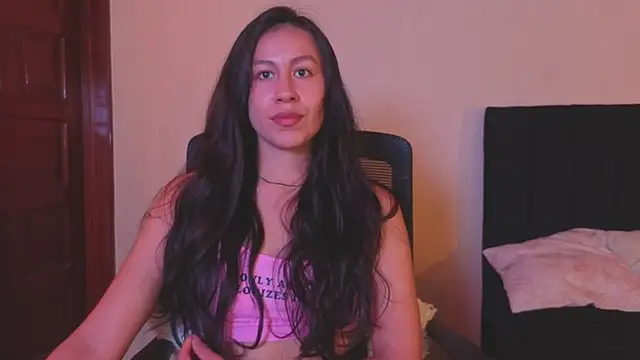 EmiGomez  online show from 07.12.26