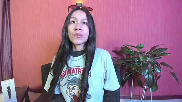 EmiGomez  online show from 07.18.26
