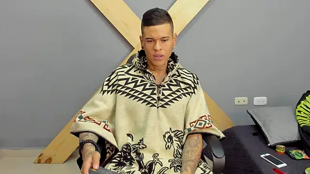 Snapshot of jamesinked_ chatting on 12.23.24 jamesinked  online show from 12.23.24