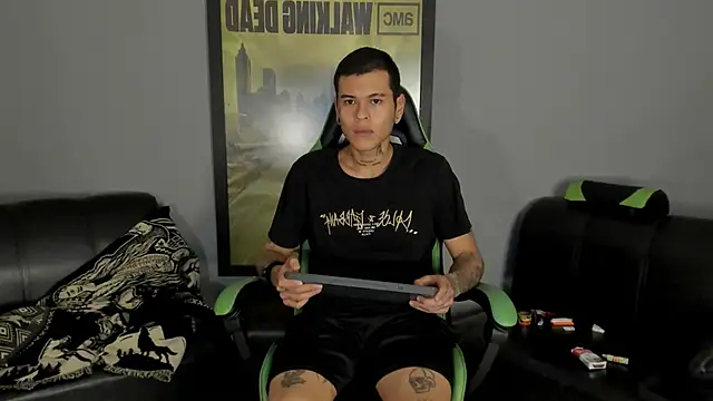 Snapshot of jamesinked_ chatting on 01.26.25 jamesinked  online show from 01.26.25