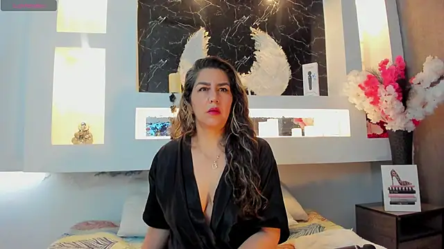 Cinthya mjs online show from 09.25.25