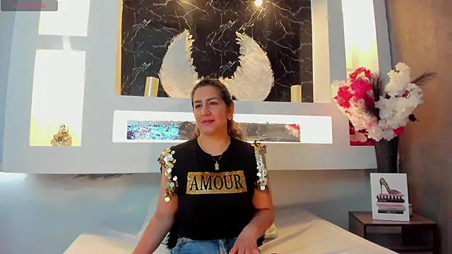 Cinthya mjs online show from 10.18.25