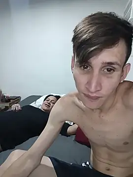 Milfvalesk online show from 04.28.26