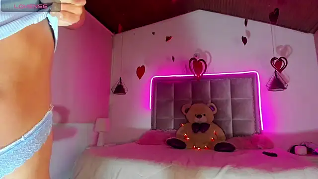 Snapshot of Melody_Ds chatting on 02.22.25 Melody Ds online show from 02.22.25