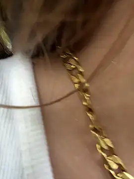 Snapshot of Melody_Ds chatting on 10.01.25 Melody Ds online show from 10.01.25