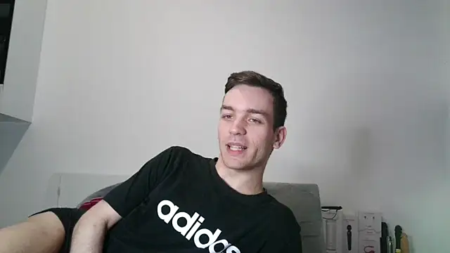 Snapshot of nickdtr chatting on 12.13.24 nickdtr online show from 12.13.24