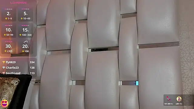 Snapshot of vayoleen chatting on 03.12.25 vayoleen online show from 03.12.25