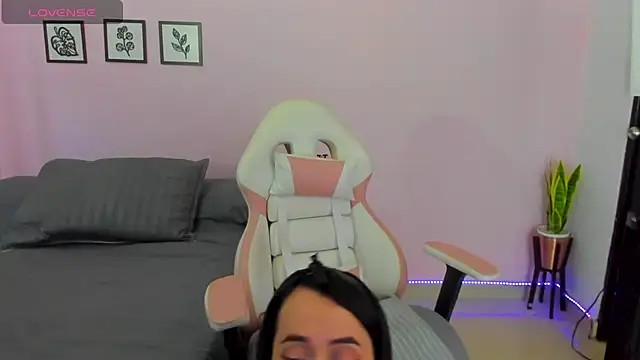 sophie pazz online show from 05.03.26