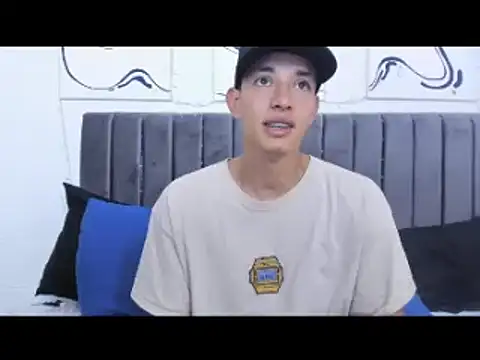 Snapshot of jake_shadow14 chatting on 03.19.25 jake shadow14 online show from 03.19.25