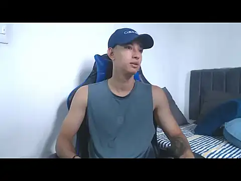 Snapshot of jake_shadow14 chatting on 11.21.25 jake shadow14 online show from 11.21.25