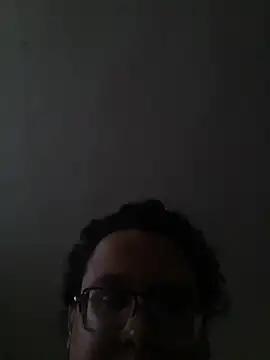 Snapshot of beautiful_hands_ chatting on 11.21.25 beautiful hands online show from 11.21.25