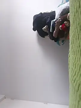 Snapshot of beautiful_hands_ chatting on 02.11.26 beautiful hands online show from 02.11.26