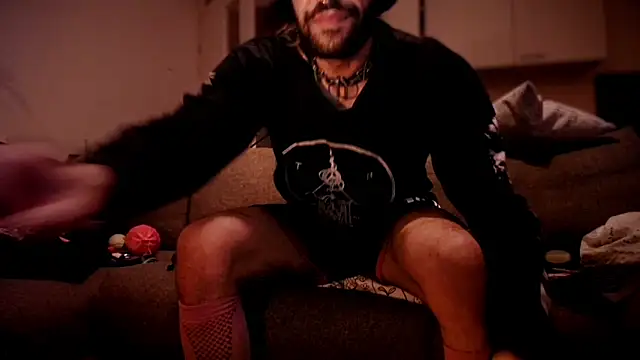 P4RtYBOII92 online show from 09.17.25