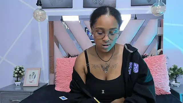 Elith noa online show from 02.12.25