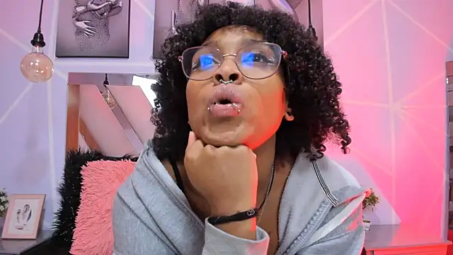 Elith noa online show from 02.12.25