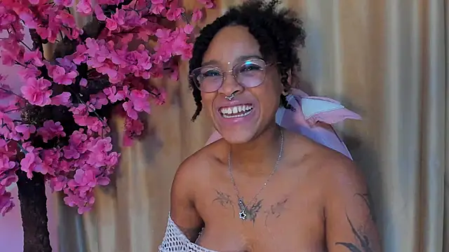 Elith noa online show from 03.08.25