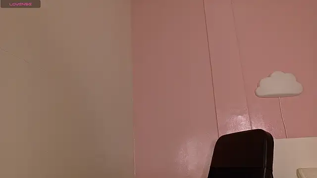 briannajackson  online show from 11.05.25