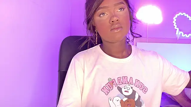 briannajackson  online show from 12.15.25