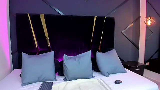 shaina vasquez online show from 02.13.25