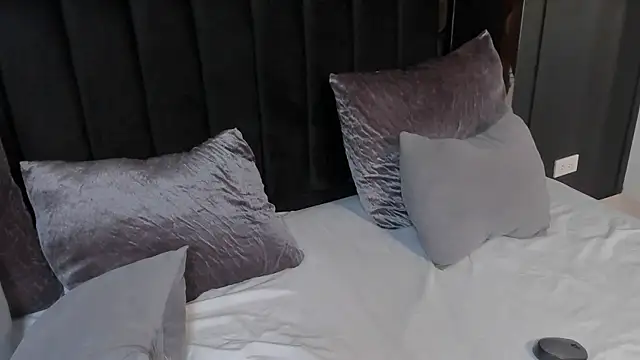 ellen gracee online show from 06.14.26