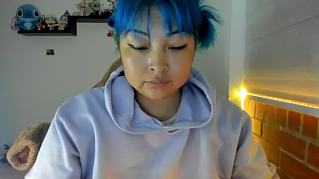 Shaddycute  online show from 11.26.25