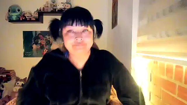 Shaddycute  online show from 02.15.26