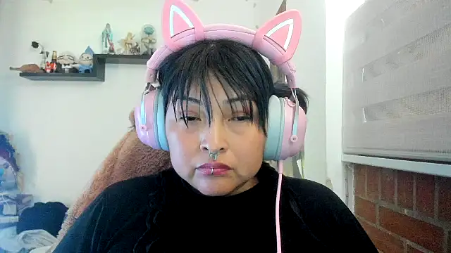 Shaddycute  online show from 04.20.26