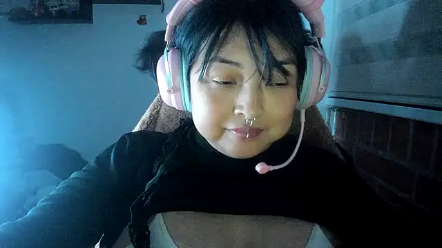 Shaddycute  online show from 04.21.26