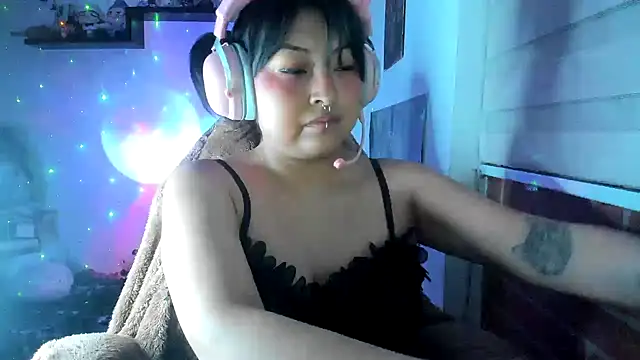 Shaddycute  online show from 04.29.26