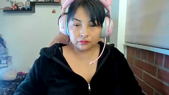 Shaddycute  online show from 04.29.26