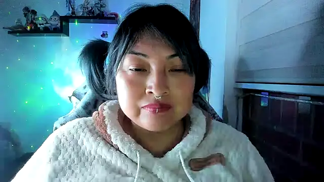 Shaddycute  online show from 05.19.26