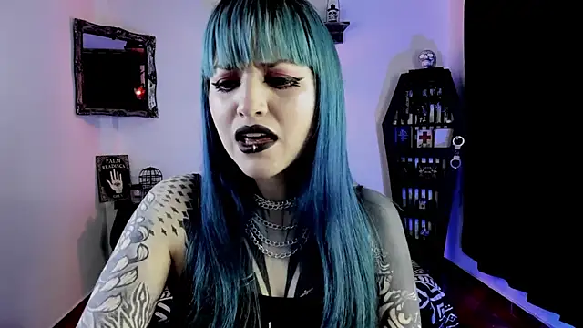 Snapshot of DimmuandDarkness chatting on 11.22.25 DimmuandDarkness online show from 11.22.25